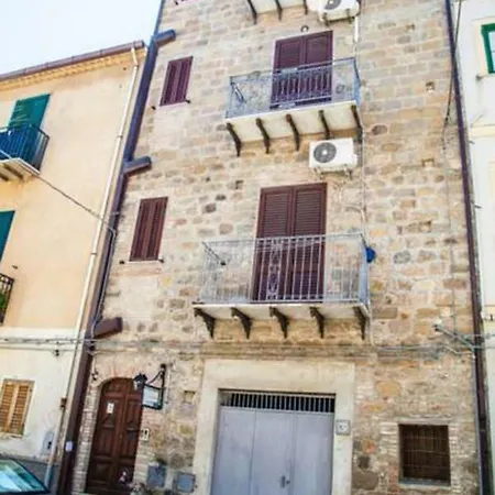 Il Castellino Santo Stefano di Camastra