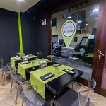 Il Castellino Oda ve Kahvaltı 3*